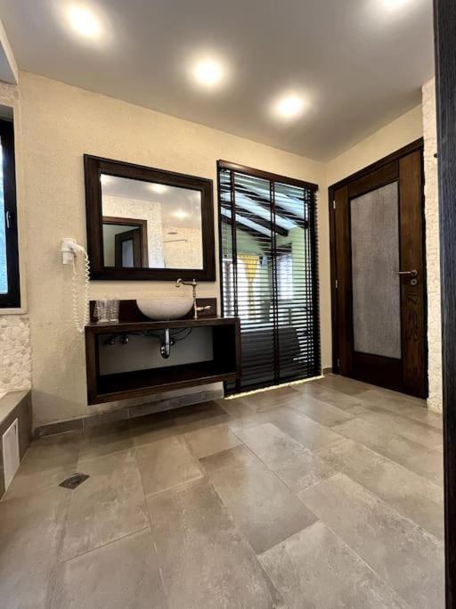Private Villa At Blacksearama Golf & Villas Resort Balchik Extérieur photo